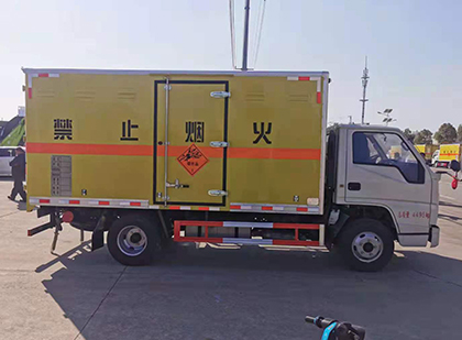 伊金霍洛爆破器材运输车