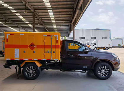 伊金霍洛爆破器材运输车
